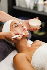 Tratamento facial no Gran Flora Spa